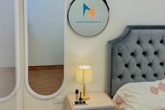 mau-ban-trang-diem-hien-dai-221202-55