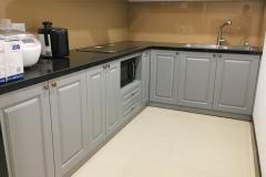 tu-bep-tan-co-dien-211101-8