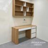 Bàn học đi kèm giá sách, bàn học có kích thước 1mx75cm, giá sách 1mx90cm, chất liệu gỗ mdf, màu 388 pha cánh màu trắng rất đẹp