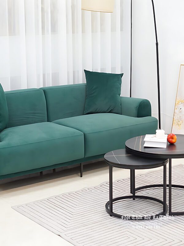 Chiếc Sofa Màu Xanh dài 2m2 được thiết kế theo phong cách Bắc Âu hiện đại rất đẹp mắt