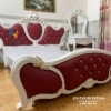 Chiếc giường dành cho khách sạn với phôi nhập khẩu, set up đi kèm với bàn phấn và táp tân cổ điển sẽ tạo ra một không gian lãng mạn nhất