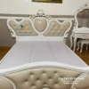 Chiếc giường ngủ tân cổ điển trái tim 1m8x2m phôi nhập khẩu dùng cho nhà nghỉ, khách sạn