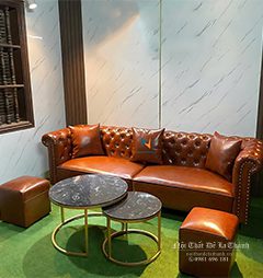 Sofa văng tân cổ điển thiết kế đặt trưng với tựa và 2 tay may rút khuy rất đẹp