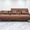 Bộ sofa da này rất phù hợp với các không gian sang trọng như biệt thự, nhà liền kề, phòng giám đốc