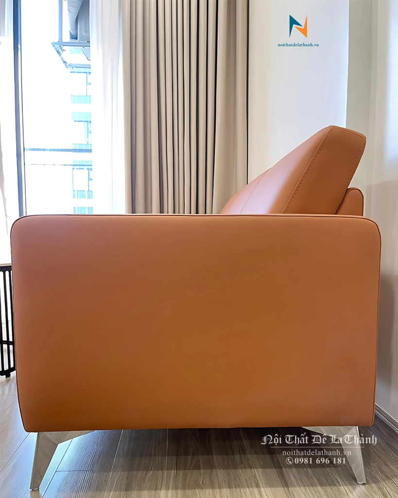Tựa lưng may cố định, tạo cảm giác khoẻ khoắn cho chiếc văng