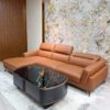 Sofa góc chữ L phù hợp đi cùng với chiếc bàn trà chữ L tạo sự cân đối
