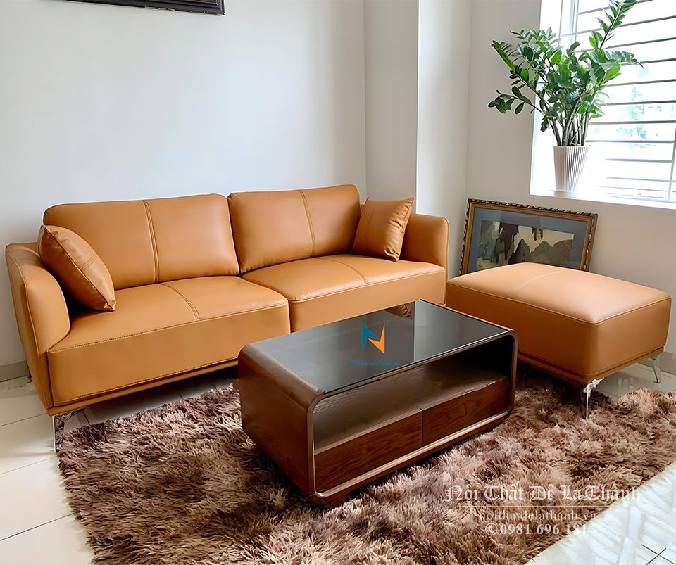 Chiếc sofa văng nhỏ thuộc phân khúc giá rẻ, chất liệu: khung xoan đào, da cleo, mút k34 cao cấp, thích hợp sử dụng trong phòng ngủ master hoặc phòng khách size nhỏ