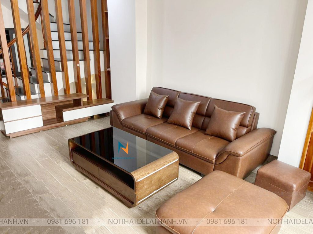 Sofa văng da hiện đại, 2m30cm * 90cm, màu da bò, chân inox. Chất liệu: khung xoan đào, mút Malaysia cao cấp, da cleo