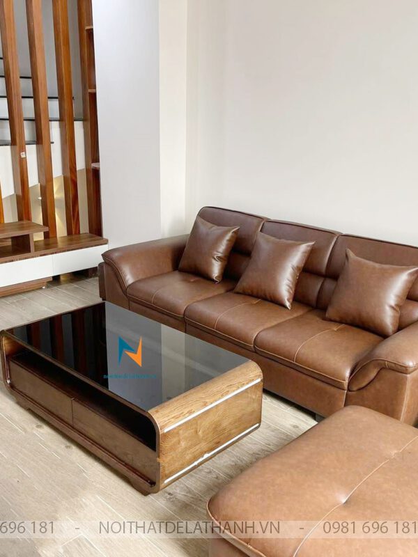 Sofa văng da hiện đại, 2m30cm * 90cm, màu da bò, chân inox. Chất liệu: khung xoan đào, mút Malaysia cao cấp, da cleo