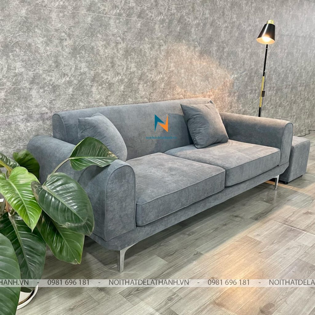 Chiếc sofa 2 chỗ ngồi phong cách hiện đại, dài 1m8, mút và nỉ cao cấp, chân inox, thích hợp cho phòng ngủ hoặc phòng khách kích thước nhỏ