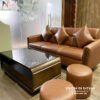 Văng sofa da 3 tựa nhỏ gọn thích hợp cho các không gian như phòng khách nhỏ, hoặc phòng ngủ master