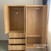 Thiết kế bên trong chiếc tủ 1m6, gồm 2 khoang, 2 cánh dài, 2 cánh cộc, 3 ngăn kéo