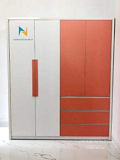 Tủ gỗ cho bé trai