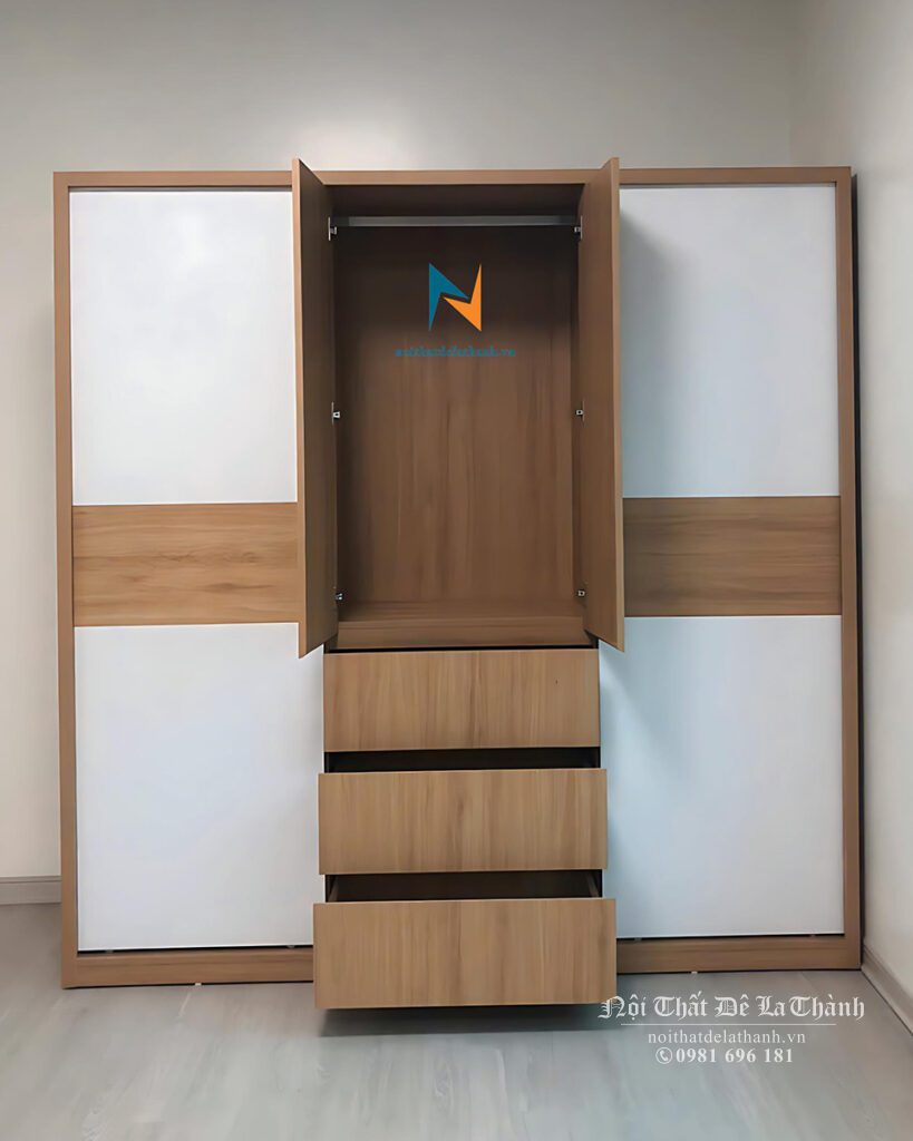 Thiết kế bên trong chiếc tủ cánh lùa 2m, kích thước đầy đủ 2mx2mx60cm, với 3 cánh, 3 khoang, 3 ngăn kéo