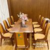 Bộ bàn ăn gỗ sồi phân khúc cao cấp với bàn mặt kính dài 2m, đi kèm 8 ghế season bọc da sang trọng, màu gỗ óc chó phối màu da vàng