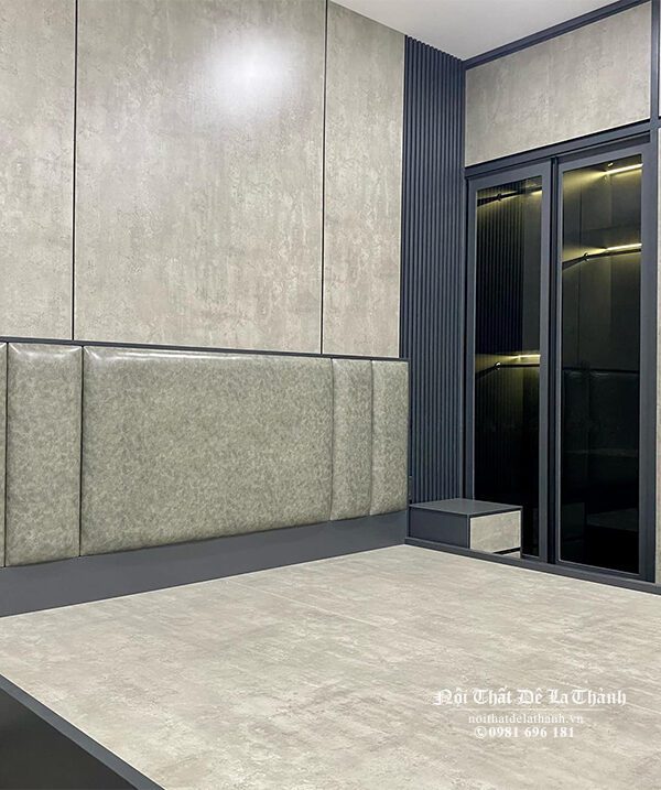 Combo sử dụng 2 chiếc táp 2 bên giường dùng để đèn ngủ, cắm sạc điện thoại tiện dụng