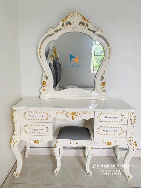 Bộ Bàn Trang Điểm 1m2 Trong Combo Nội Thất Phòng Ngủ Tân Cổ Điển