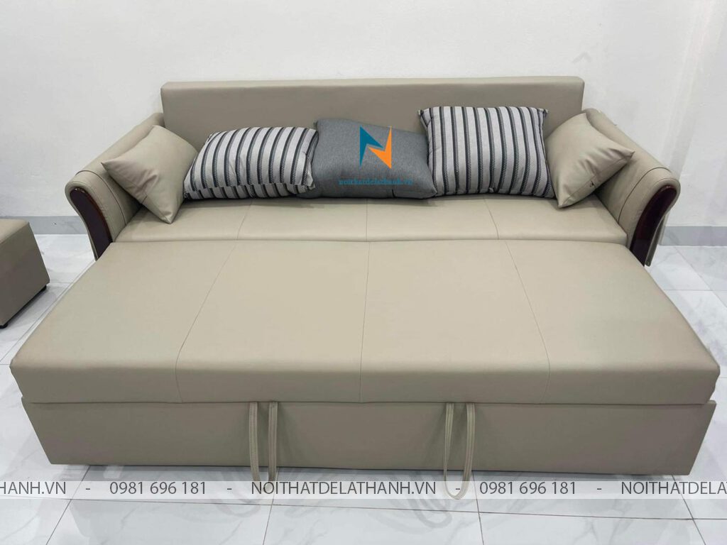 Điểm nhấn của chiếc sofa bed này là 2 tay gỗ sồi sơn màu sơn mài đen bóng nổi bật