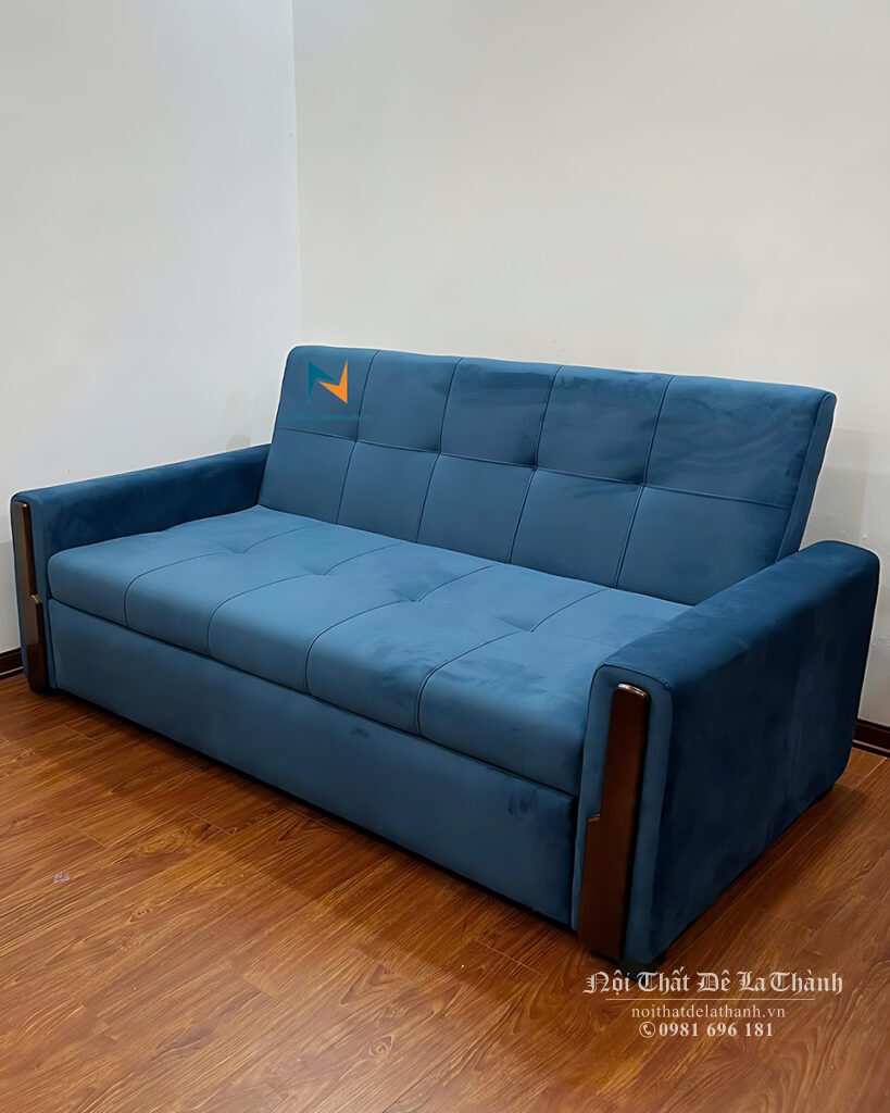 Chiếc sofa bed thông minh có điểm nhấn là 2 tay gỗ sơn mài lộ thiên, tạo vẻ sang trọng và cứng cáp cho sản phầm