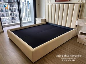 Hình ảnh thực tế chiếc giường bọc da