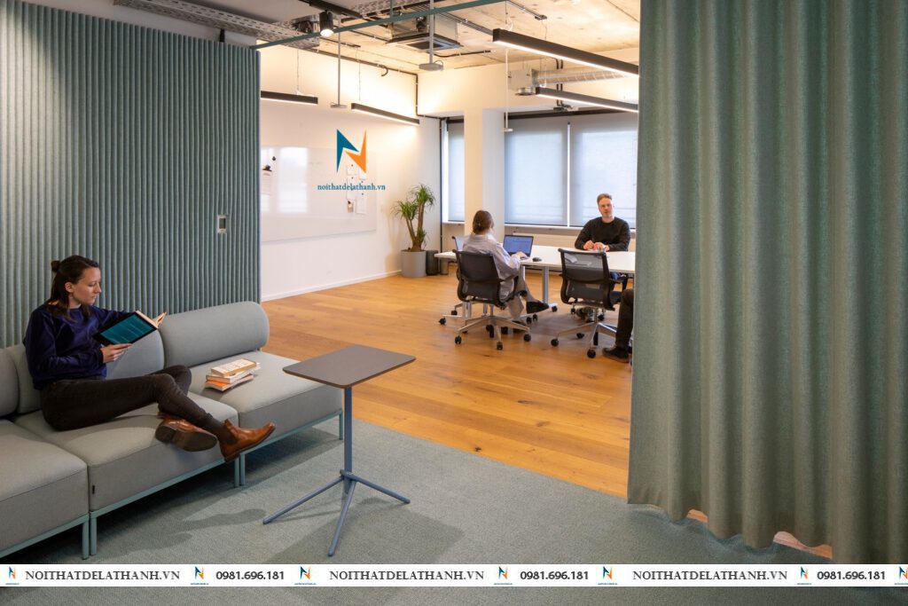 thiết kế nội thất văn phòng hiện đại nhưng vẫn đảm bảo tính thuận tiện cho các thành viên trong phòng làm việc
