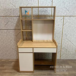 Bàn Học Đơn Giản