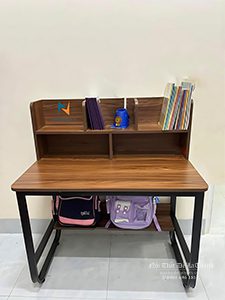 Bàn Học Nhỏ