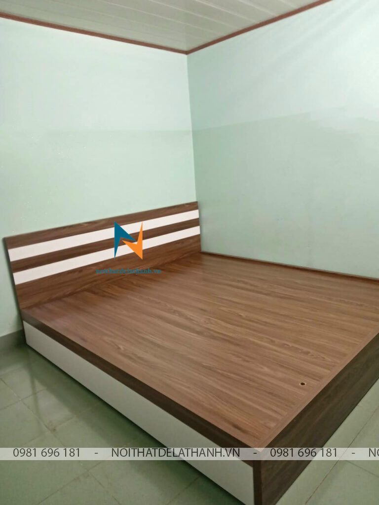 Khi chưa kéo ngăn kéo ra, chiếc giường nhìn gọn gàng như chiếc giường đơn. Đây là thiết kế dành cho các không gian hẹp