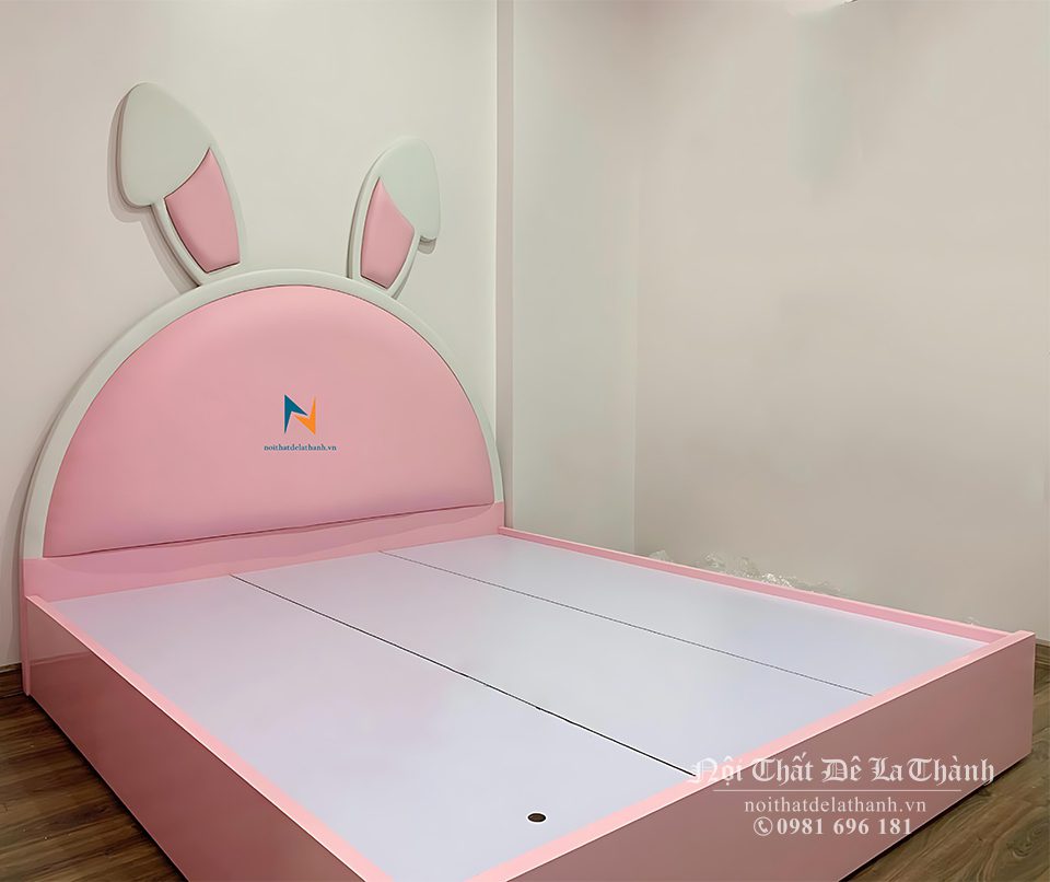 Chiếc giường tai thỏ đầu cao bọc nệm được rất nhiều cô gái yêu thích