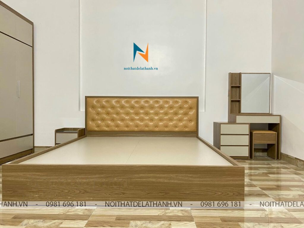 Combo phòng ngủ đẹp nhà phố thiết kế theo phong cách minimalism tối giản, với chất liệu gỗ MDF phủ melamine chống xước, tủ 2mx2m45; giường 1m8x2m đầu bọc nệm, bàn trang điểm 1m2, táp 40cm