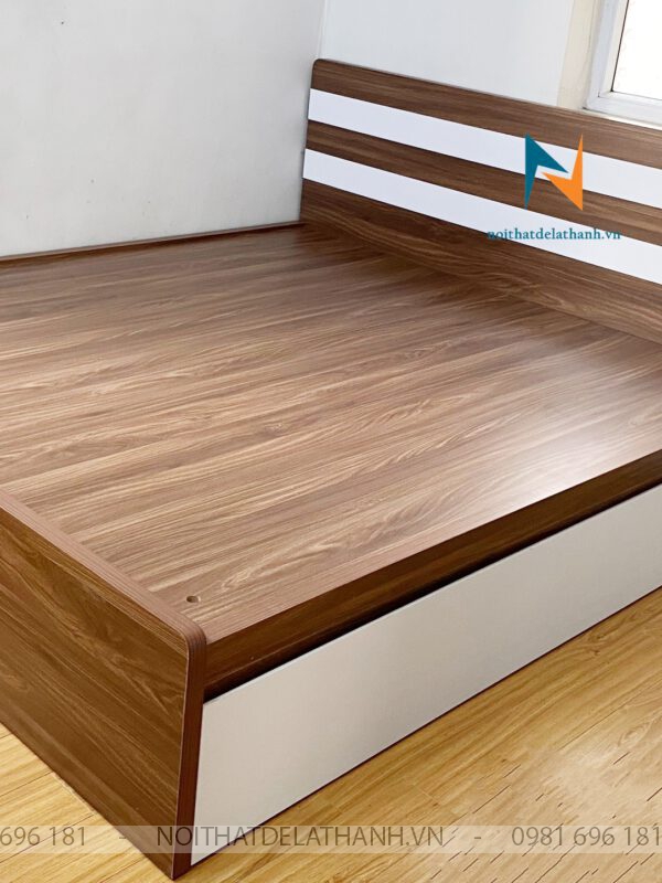 Chiếc giường ngủ thông minh 2 trong 1 dành cho người lớn kích thước 1m8 x 2m, chất liệu gỗ MDF phủ melamine chống xước
