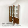 Chiếc tủ tài liệu gỗ với cánh kính giúp nhân viên văn phòng lấy đồ bên trong dễ dàng