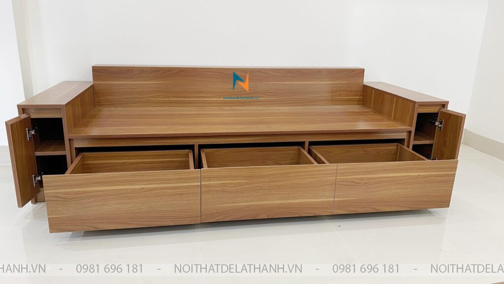 Chiếc ghế sofa chất liệu gỗ công nghiệp MDF Malaysia thiết kế theo phong cách hiện đại, đa năng với 3 ngăn kéo bên dưới và các cánh mở ở tay sofa, dài 2m2