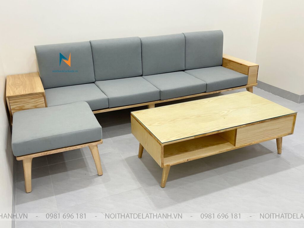 Với bộ sofa gỗ giá rẻ này: khách hàng có các lựa chọn màu sồi tươi tự nhiên như hình, hoặc màu óc chó