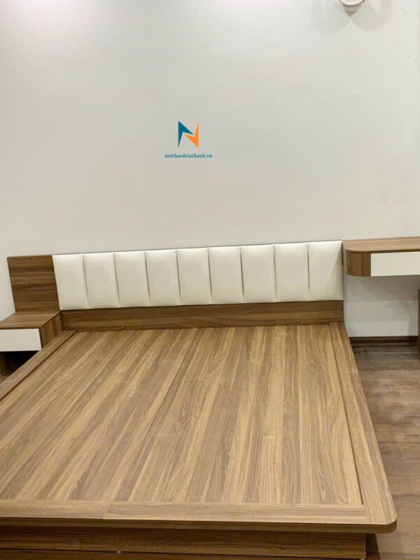 Chiếc giường bay phong cách Nhật Bản, chất liệu gỗ công nghiệp MDF, kích thước 2mx2m2x25cm
