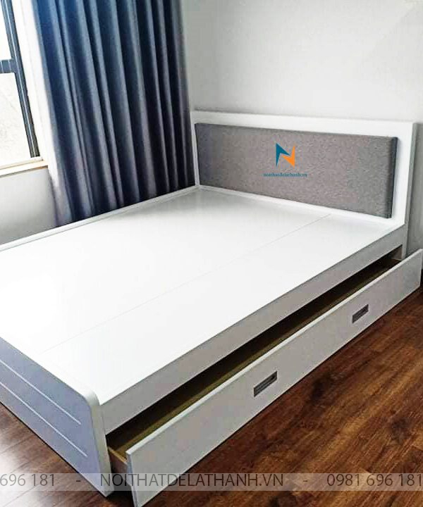Chiếc giường kéo 2 tầng thông minh: đẩy vào là 1 chiếc giường 1m4x2m; kéo ra có thêm chiếc giường 1m2x1m9 bên dưới