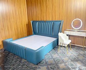 Giường bọc nệm da cao cấp màu xanh 1m6x2m