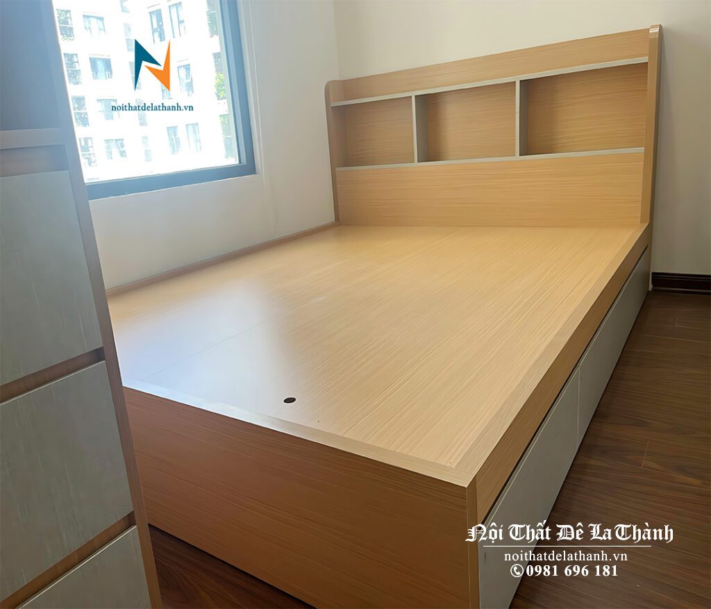 Ảnh thực tế chiếc giường đầu kệ, phong cách hiện đại, kích thước 1m6x2m, chất liệu gỗ công nghiệp mdf