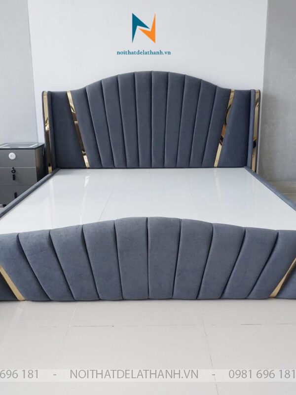 Chiếc giường bọc da toàn thân phong cách châu âu, lõi ván MDF, kích thước 1m8x2m, rất thích hợp làm phòng cưới