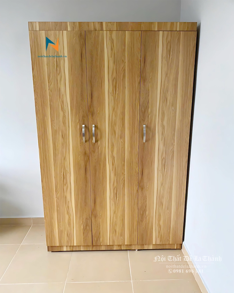 Chiếc tủ gỗ 3 cánh phân khúc giá rẻ, gỗ công nghiệp mdf, có 2 buồng treo quần áo, dành cho sinh viên, phòng trọ