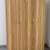 Chiếc tủ gỗ công nghiệp 3 cánh phân khúc giá rẻ, màu vàng nâu 6161, kích thước 1m2x2m, chuyên dụng cho sinh viên, phòng trọ