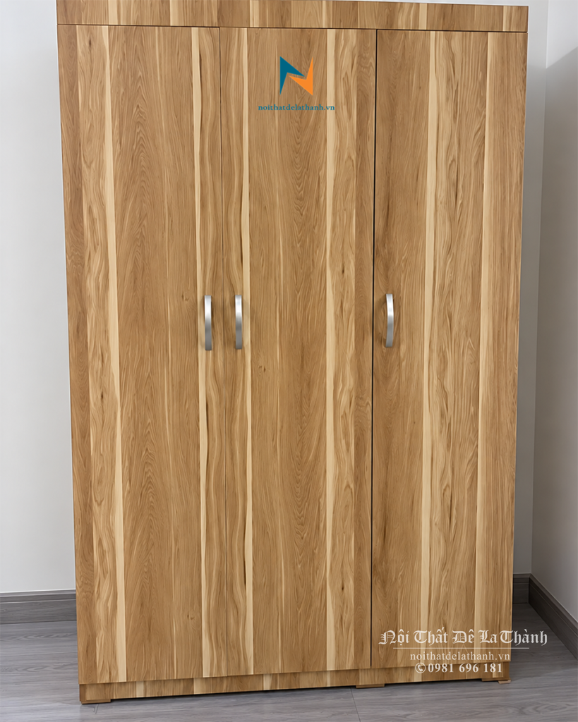 Chiếc tủ gỗ công nghiệp 3 cánh phân khúc giá rẻ, màu vàng nâu 6161, kích thước 1m2x2m, chuyên dụng cho sinh viên, phòng trọ