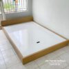Chiếc giường phong cách Hàn Quốc thiết kế bệt, kích thước 1m6x2m, chất liệu gỗ công nghiệp MDF