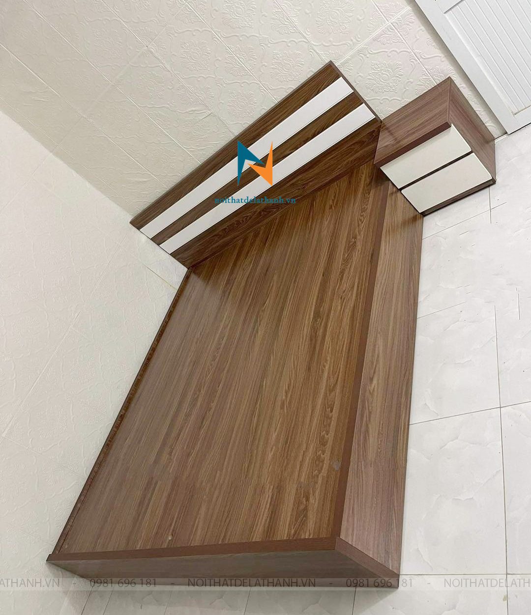 Chiếc giường ngủ giá rẻ 1m6x2m màu óc chó chất liệu gỗ công nghiệp MDF với thiết kế theo phong cách hiện đại