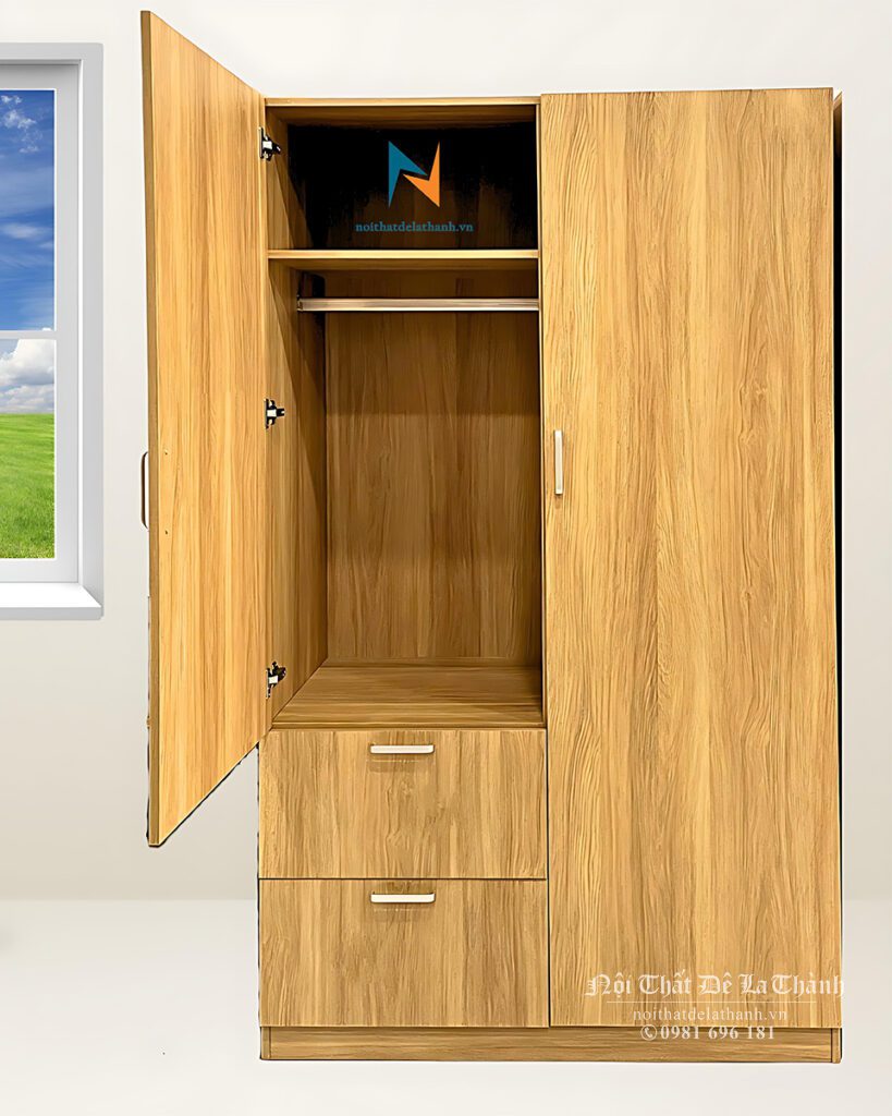 Thiết kế bên trong tủ có ngăn để đồ và suốt treo quần áo