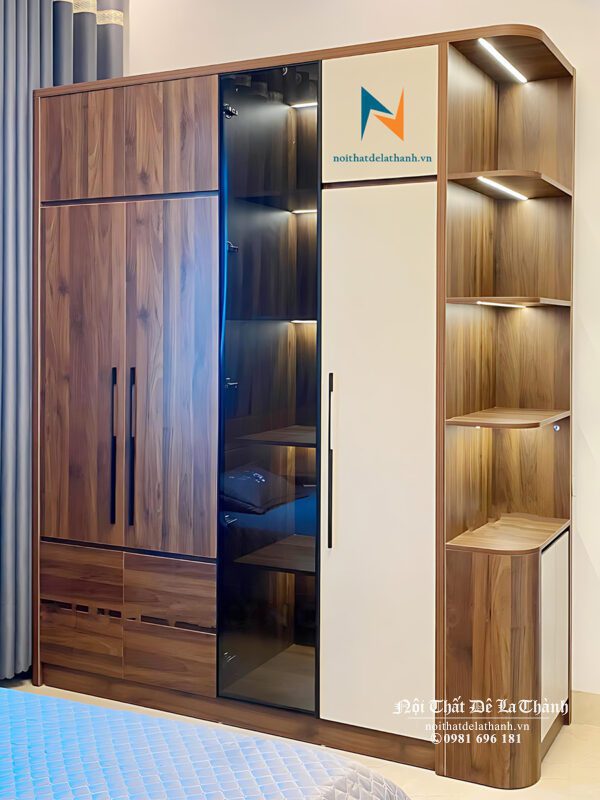 Chiếc tủ quần áo gỗ công nghiệp đẹp hiện đại, kích thước 2mx2m45, có 3 cánh gỗ, 1 cánh kính và 1 kệ góc trang trí