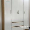 Ảnh thực tế chiếc tủ gỗ công nghiệp giá rẻ 1m6x2m: có 2 cánh dài, 2 cánh cộc, 3 buồng, 2 ngăn kéo, màu 388 pha màu trắng