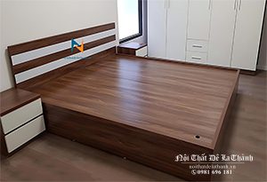 Bộ giường tủ giá rẻ với giường 1m8x2m, tủ 2mx2m, màu óc chó pha cánh màu trắng
