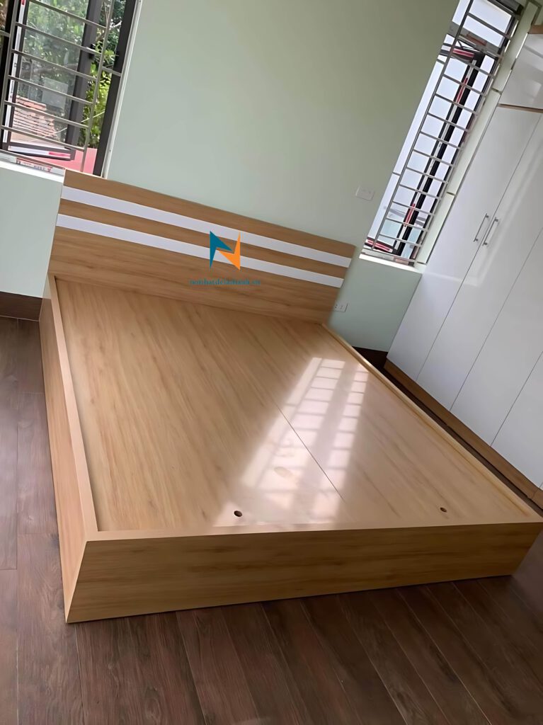 Giường Ngủ Giá Rẻ Đê La Thành