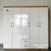 Ảnh thực tế chiếc tủ 2mx2m trong combo với 3 buồng, 4 cánh dài, 1 cánh cộc, 2 ngăn kéo, màu 388, cánh màu trắng
